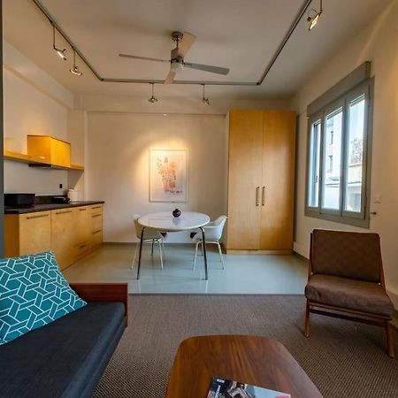 Artistic Spacious Studio Apartment Next To Metro Monastiraki Athens Exterior photo